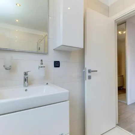 Hemetek Apartment *