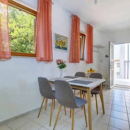 Hemetek Apartman Veli Losinj