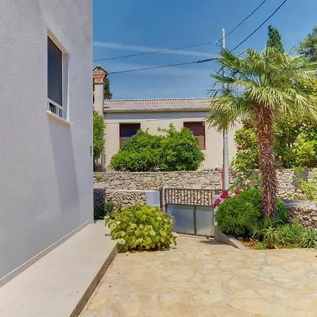 Hemetek Veli Lošinj